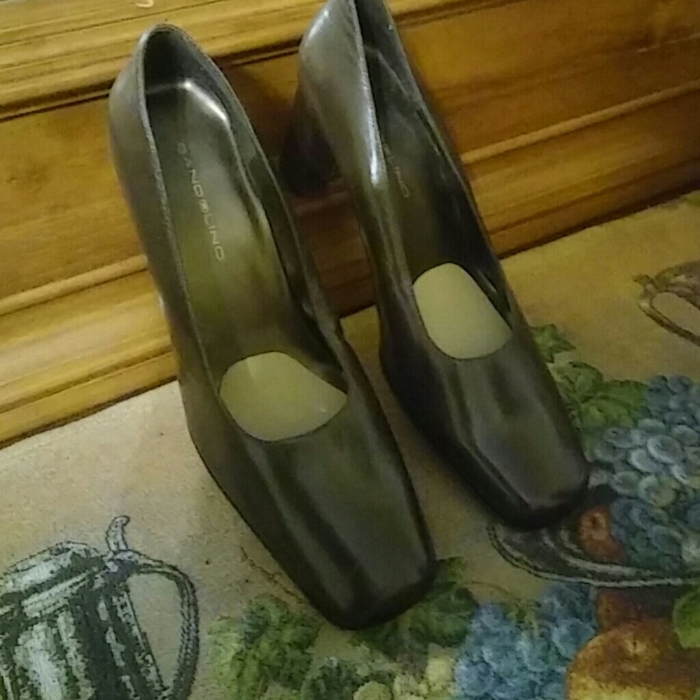 👣8.5M gently worn Bandolino brown shoes👣